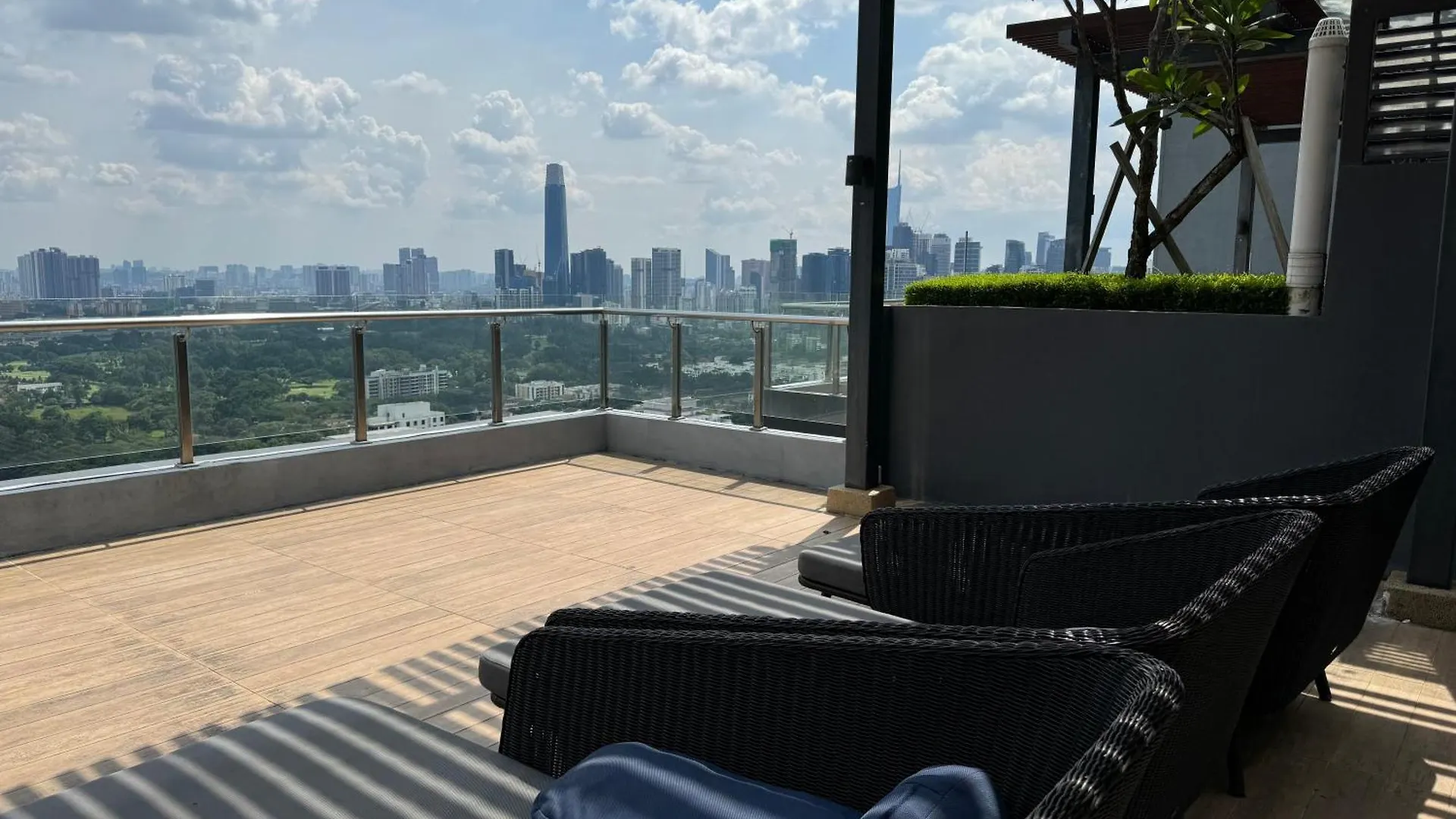 Apartment Kuala Lumpur City Nue Suites Entire Condo 2R2B2B 4 Paxs